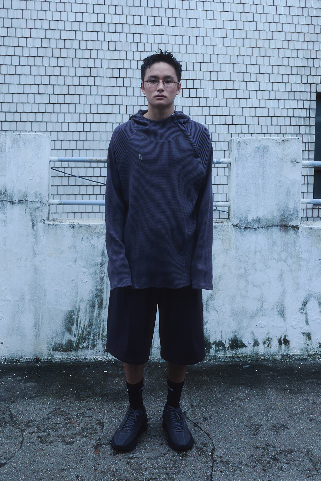 OVERSIZED WAFFLE HOODIE / DARK GRAY