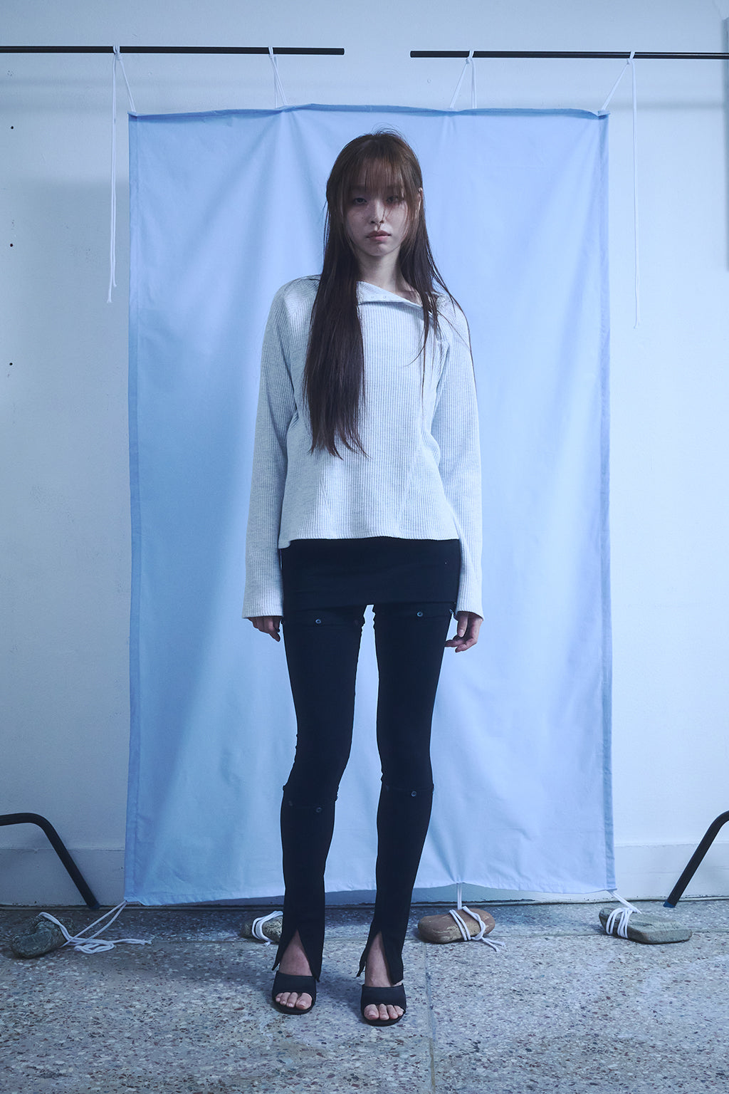 BUTTON SKIRT LEGGINGS / BLACK