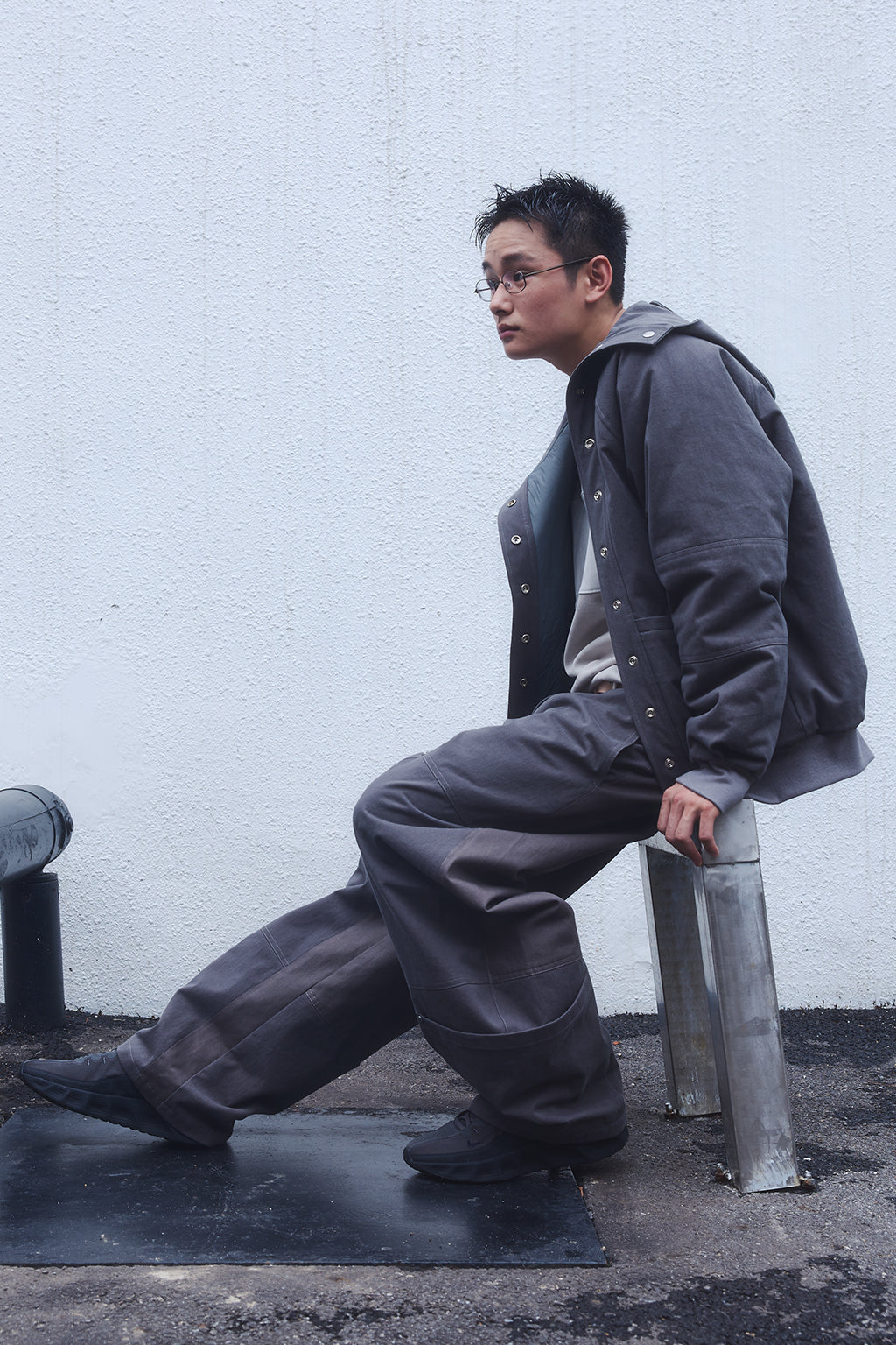 HEM POCKETS JEANS 3 / CHARCOAL