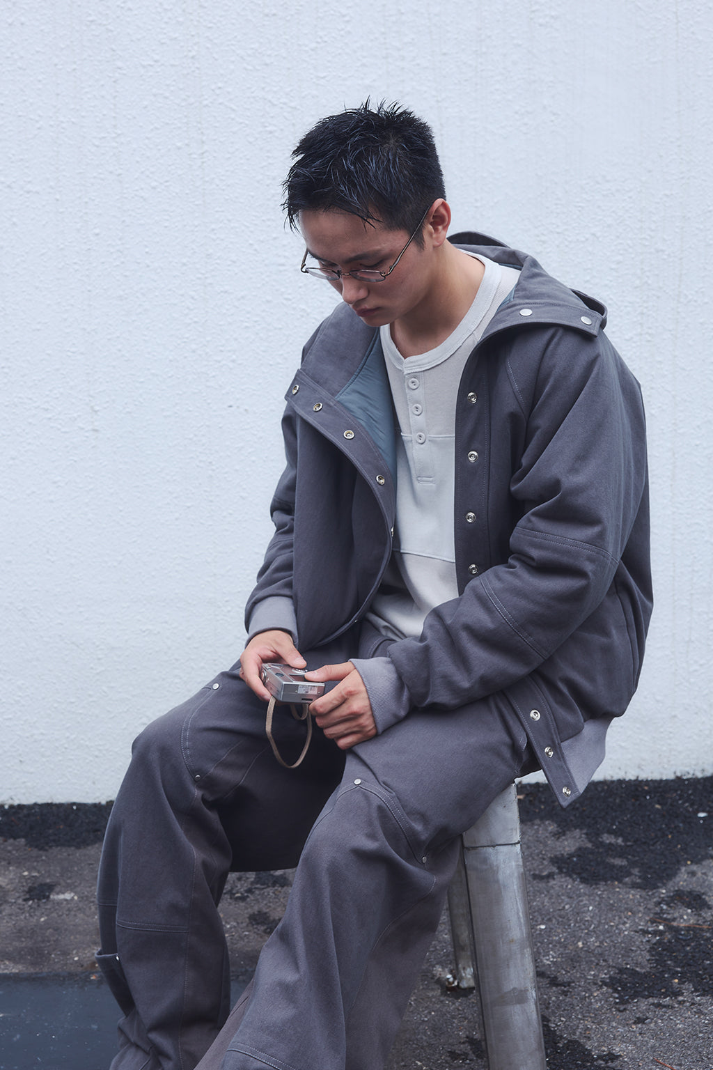 HEM POCKETS JEANS 3 / CHARCOAL