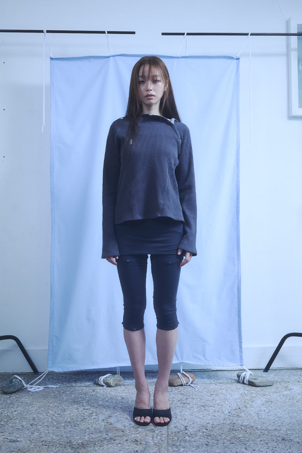 SLIM WAFFLE HOODIE / DARK GRAY
