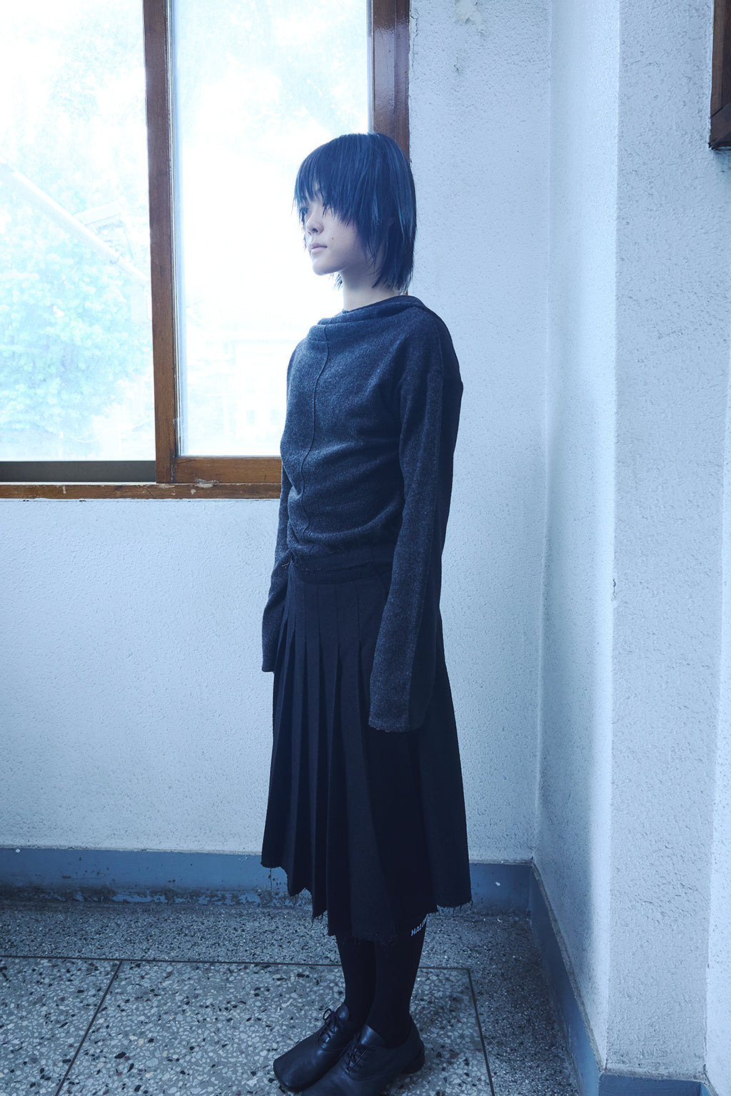 SIDE SLIT HOODIE / BLACK