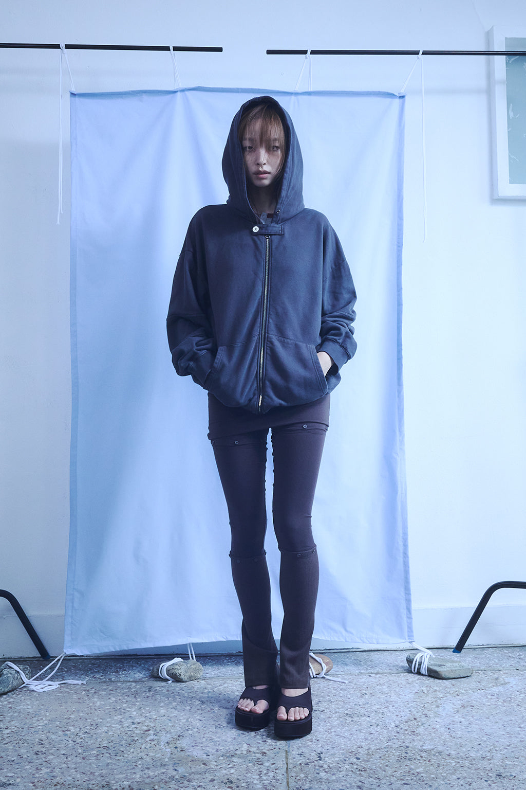 [9월 3주차 발송] PIGMENT ZIP HOODIE / ASH BLUE