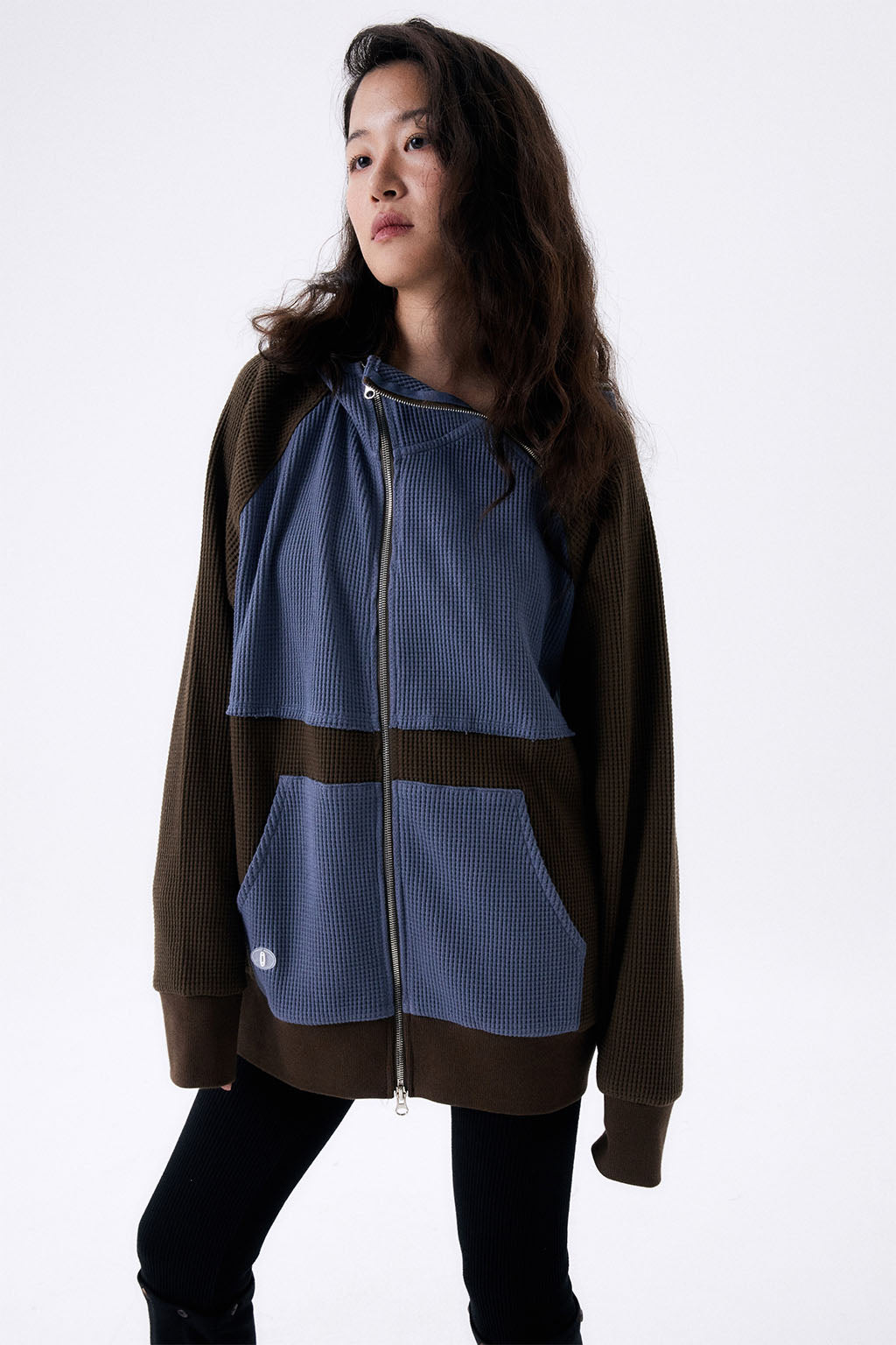 HEAVY WAFFLE ZIP UP HOODIE / BROWN & SKY BLUE