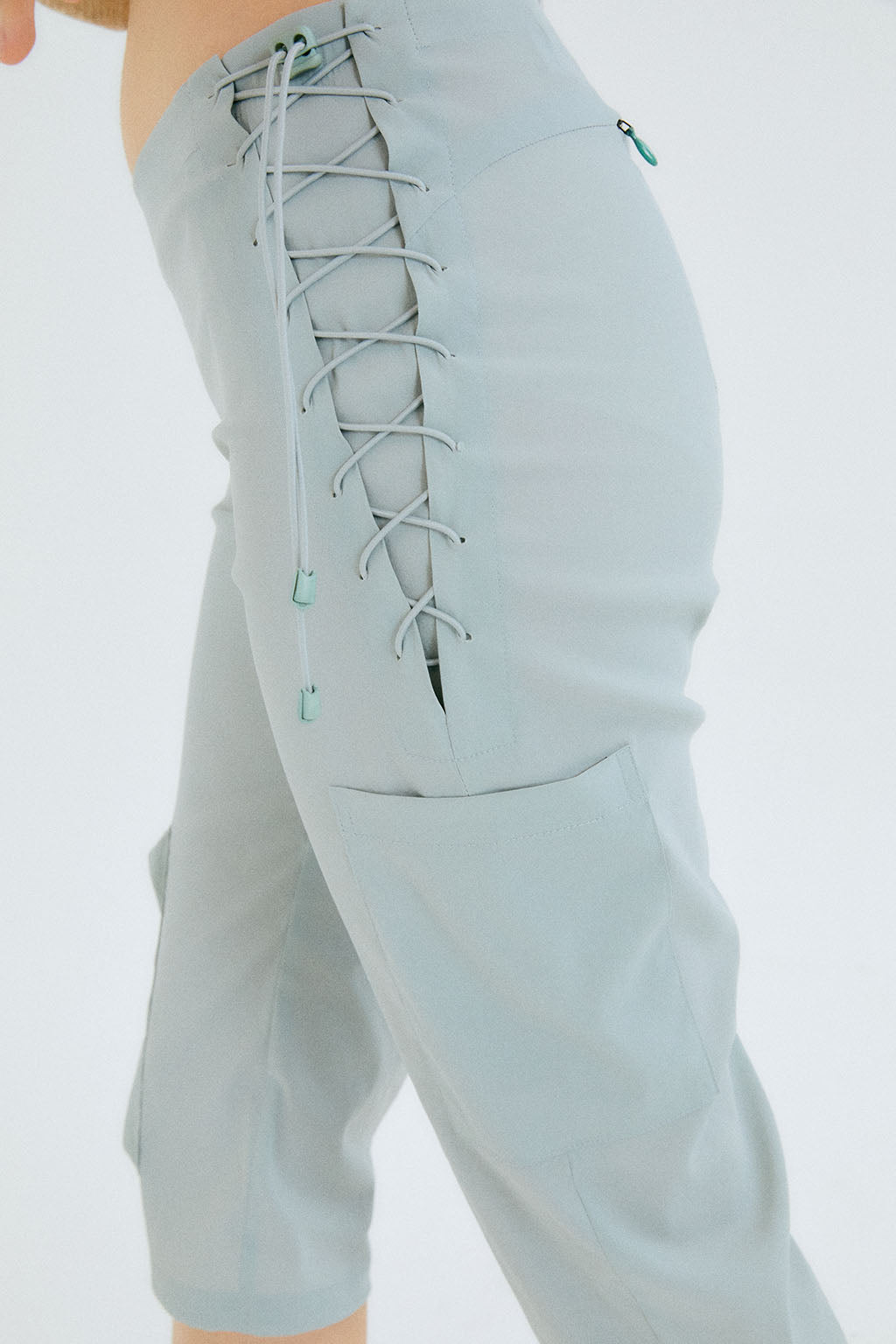 LACE UP CROPPED PANTS / AQUA