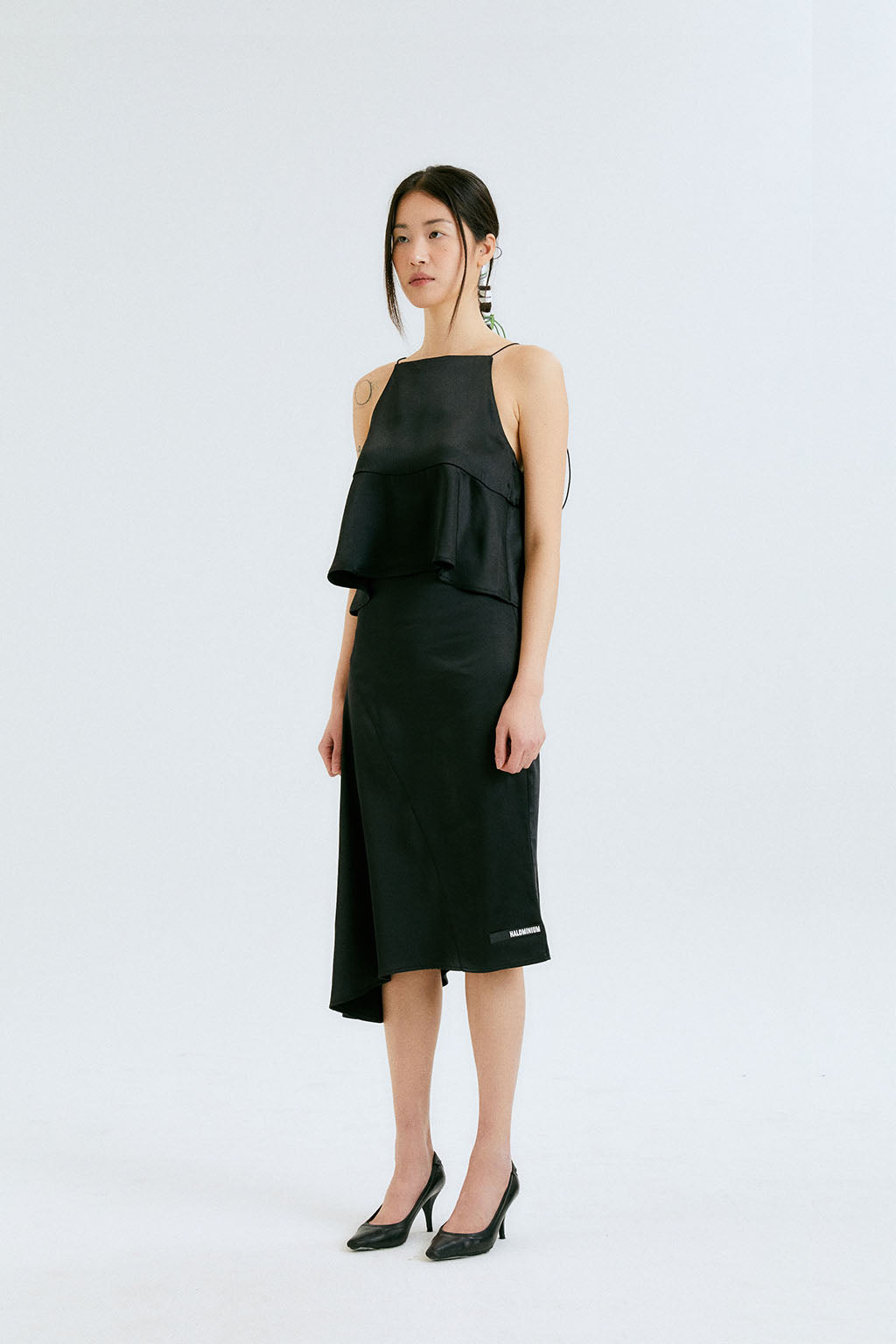 SILKY DRAPE SKIRT / BLACK