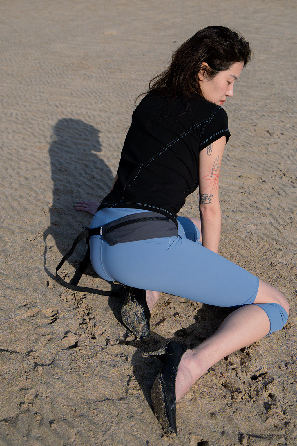 DIAGONAL TOP / BLACK