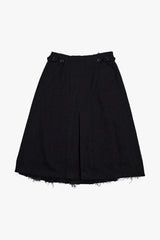 BUTTON PLEATED WRAP SKIRT / BLACK