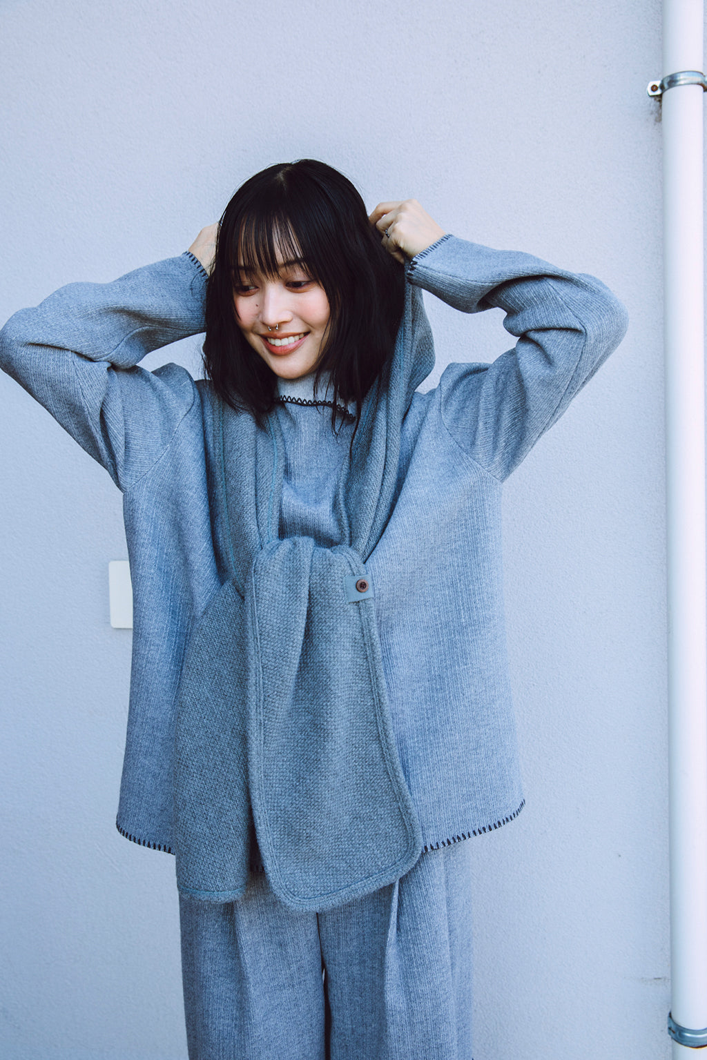 TOGGLE KNIT TOP / GRAY